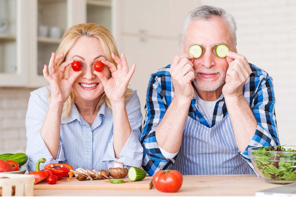 لیست رژیم غذایی مناسب برای سالمندان 