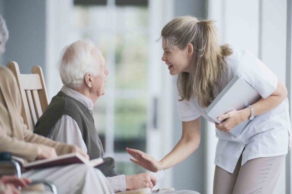 مراقبت های بهداشتی سالمندان در منزل | راهنمای کامل برای مراقبین خانگی